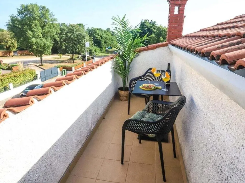 Premium Residence Radovan Porec 0*,