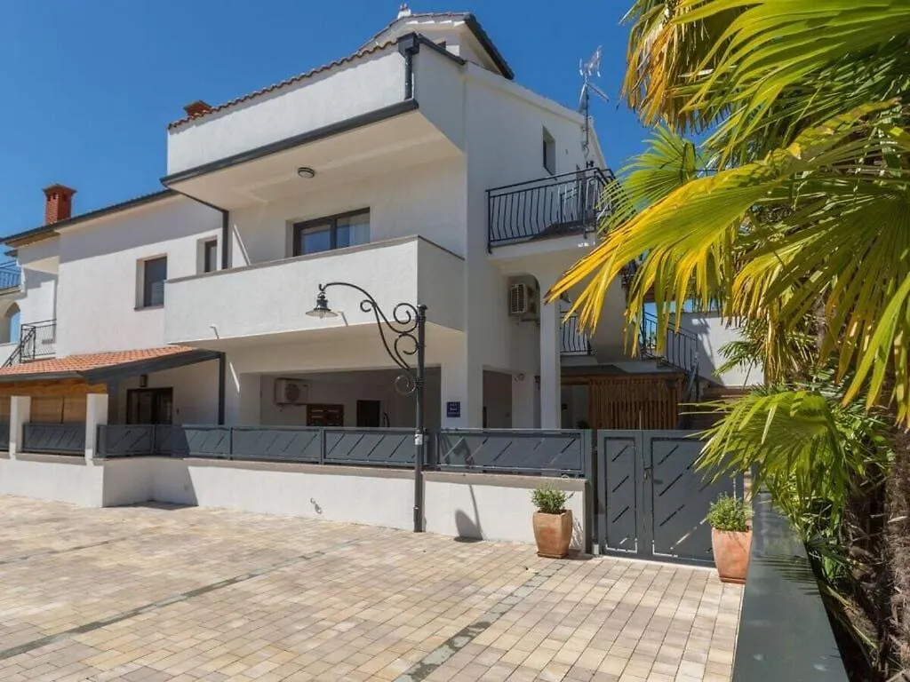 Premium Residence Radovan Porec Holiday home